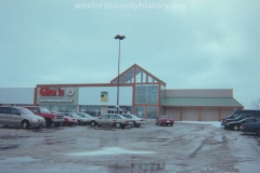 Glen's Supermarket