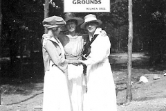 Park of the Lakes Visitors