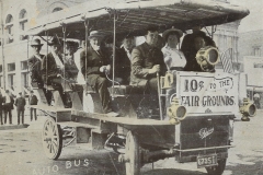 1_Cadillac-Recreation-Auto-Bus-To-The-Fairgrounds