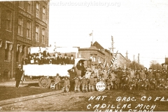 Cadillac-Parade-1918-11-14-Peace-Parade-12