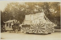 Cadillac-Parade-1918-11-14-Peace-Parade-27