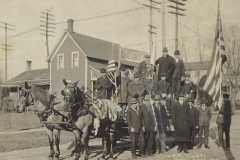 Cadillac-Parade-1918.11.14-Peace-Parade-Cobbs-And-Mitchell-Mill-Number-One-Float