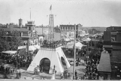 Cadillac-Parade-Free-Fair-on-the-corner-of-Harris-and-Mitchell-1897-09-15-10