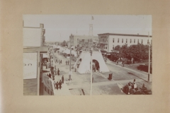 Cadillac-Parade-Free-Fair-on-the-corner-of-Harris-and-Mitchell-1897-09-15-2