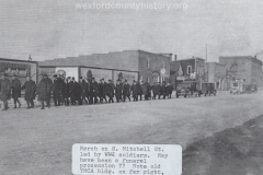 Cadillac-Parade-WW1-Soldiers-Marching-on-South-Mitchell-Street-near-the-300-block-unknown-why-marching