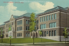 The Enlarged Brick Central High School (1911 - 1960s)
