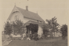 H. C. Auer House - 314 East Chapin