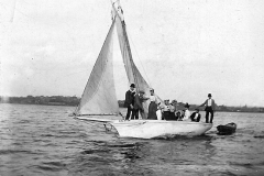 Sailboat Halster