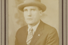 Jennings-People-Kauppela
