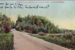 Cadillac-Recreation-Old-Outlet-Bridge-The-North-Boulevard-roadway-was-constructed-by-the-Mitchell-family.-This-1907-or-earlier.-photo-was-taken-approaching-the-Black-Creek-3