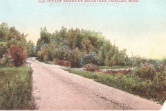 Cadillac-Recreation-Old-Outlet-Bridge-The-North-Boulevard-roadway-was-constructed-by-the-Mitchell-family.-This-1907-or-earlier.-photo-was-taken-approaching-the-Black-Creek-4