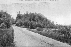 North Boulevard at Kenwood